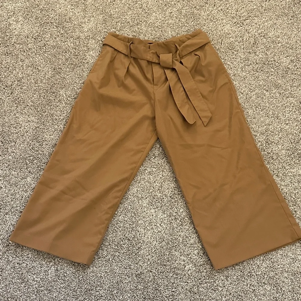 Banana Republic Tan Wide-Leg Crop Pants 8 - Picture 1 of 5